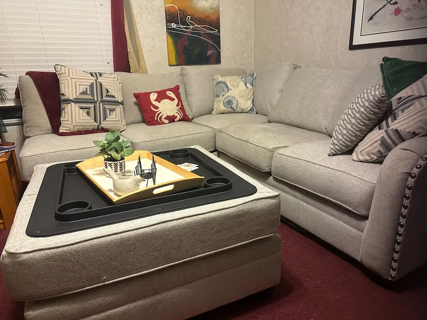 Delightful 3 bedroom 2 bath Mobile Home - Image 1