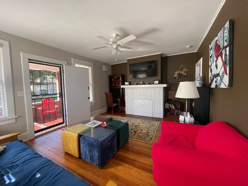 Spacious home for 2 in Murray Hill w EV Chrg lvl2 - Image 1