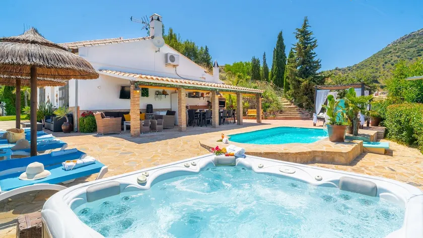 Casa Rural Malaga Spa Cartama by Ruralidays - Image 1