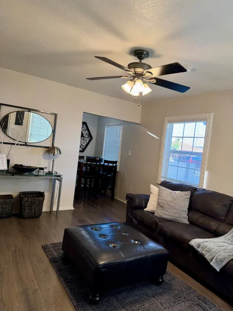 Nice unit near beaches LAX SoFi Utube theater - Image 1