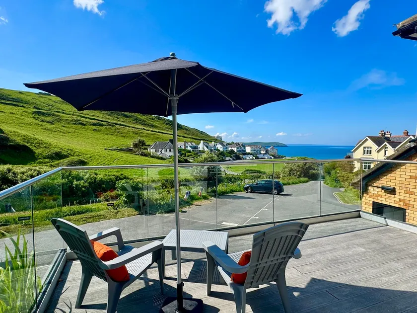 Angel Rock Woolacombe…beach & surf view terrace - Image 1