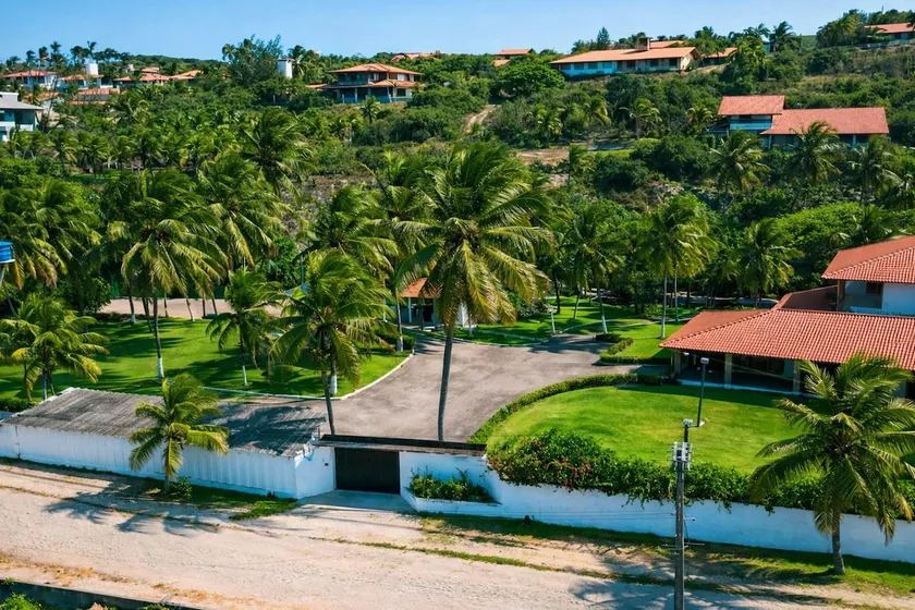 Complete house in Prainha with swimming pool 200 meters from the beach. - Image 1