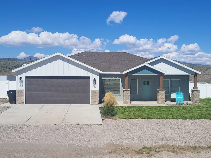 Brand new house near Bryce Canyon National Park - Image 1
