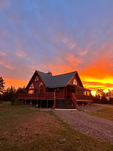 Cowboy Cabin in the Mountains - Quiet Getaway - Image 1