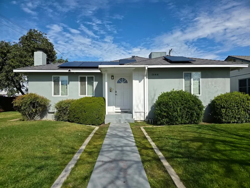 Homey, Clean & Convenient for Vacation or Business - Image 1