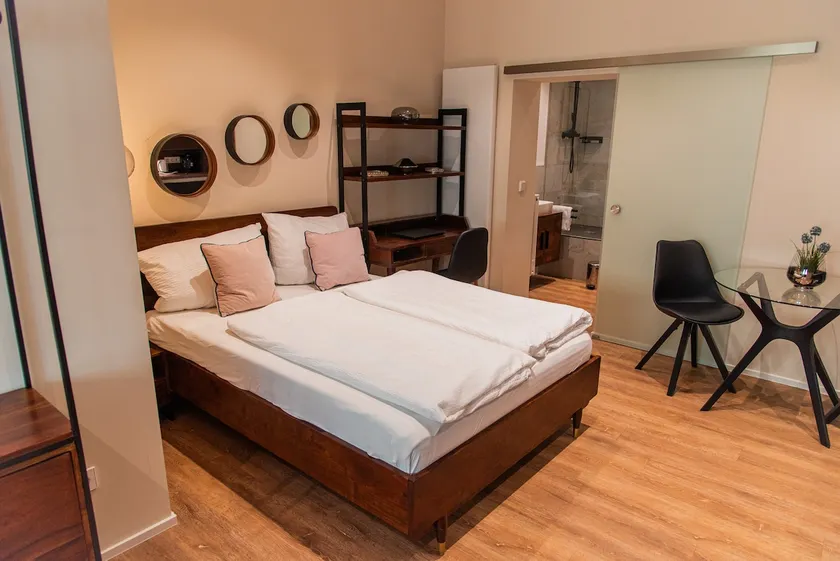 Akazie Suite - Image 1