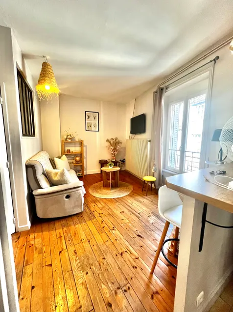Apartment in the heart of the Upper Town - Image 1