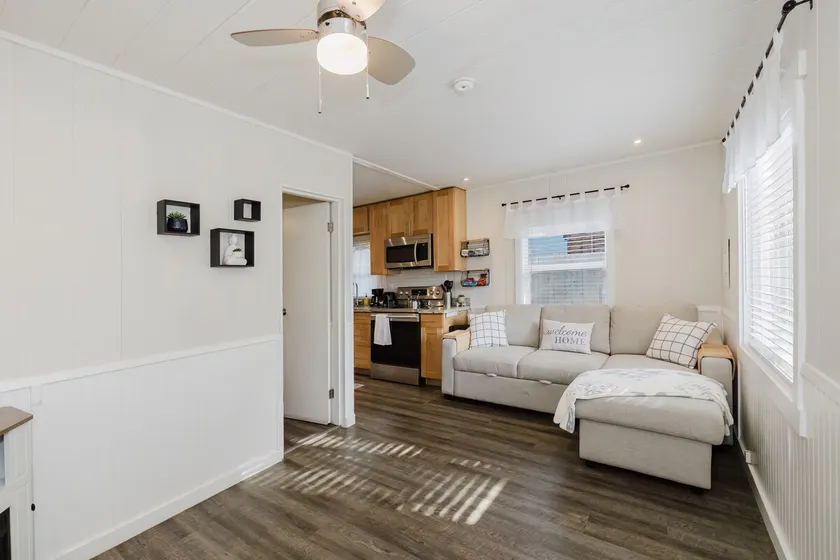 House, Fenced Yard, Deck, Pet Friendly, Bidet - Image 1