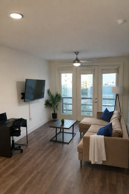 5⭐️Location | King Suite | Legacy W. | Free Parking - Image 1