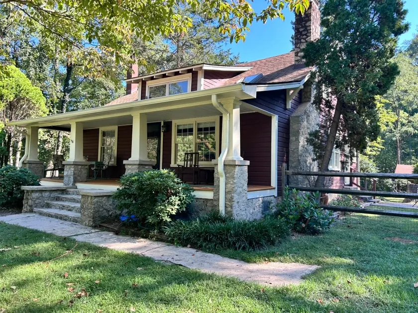 Country Oasis in the City - Best of Both Worlds - Image 1