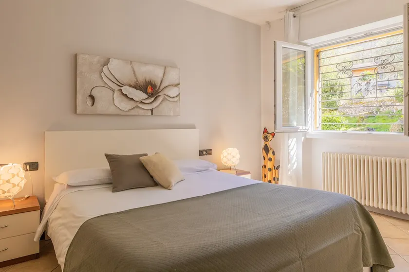 The Sunrise garden view apartment - Image 1