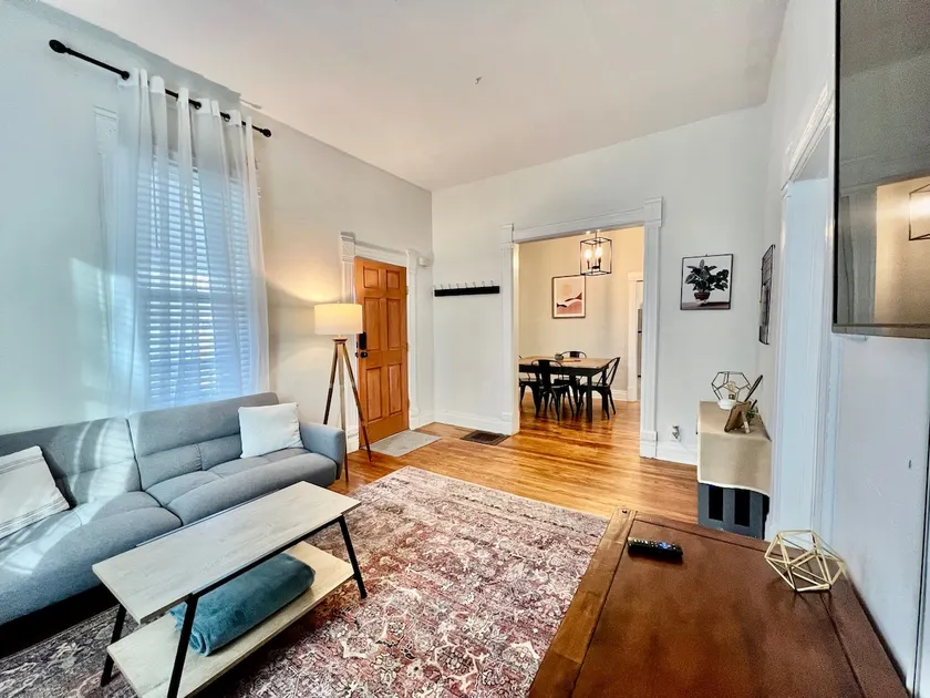 Cozy Bungalow w/ Nespresso Coffee Maker! - Image 1