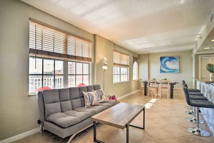 Coastal Clearwater Condo: Half Mile to Beach! - Image 1