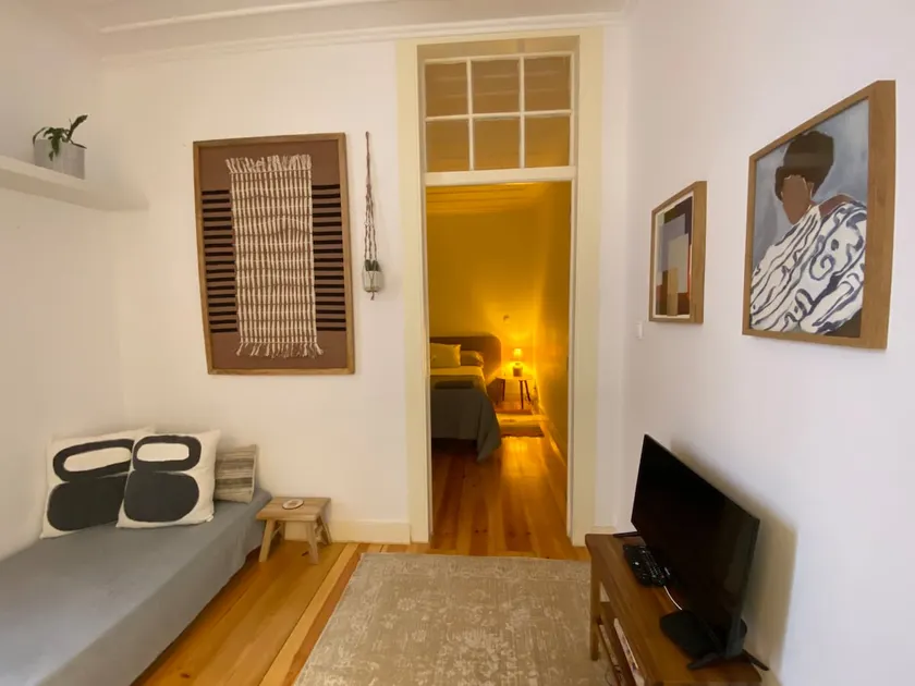 * COZY, centrally located * PEACEFUL, on a historic and COOL street. - Image 1