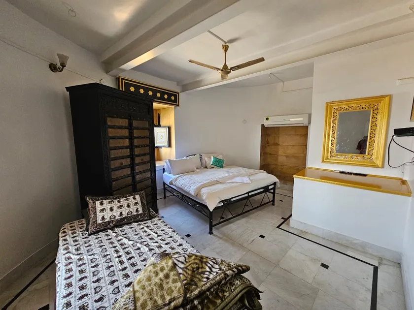 Jaisalmer fort wall private apartment - Image 1