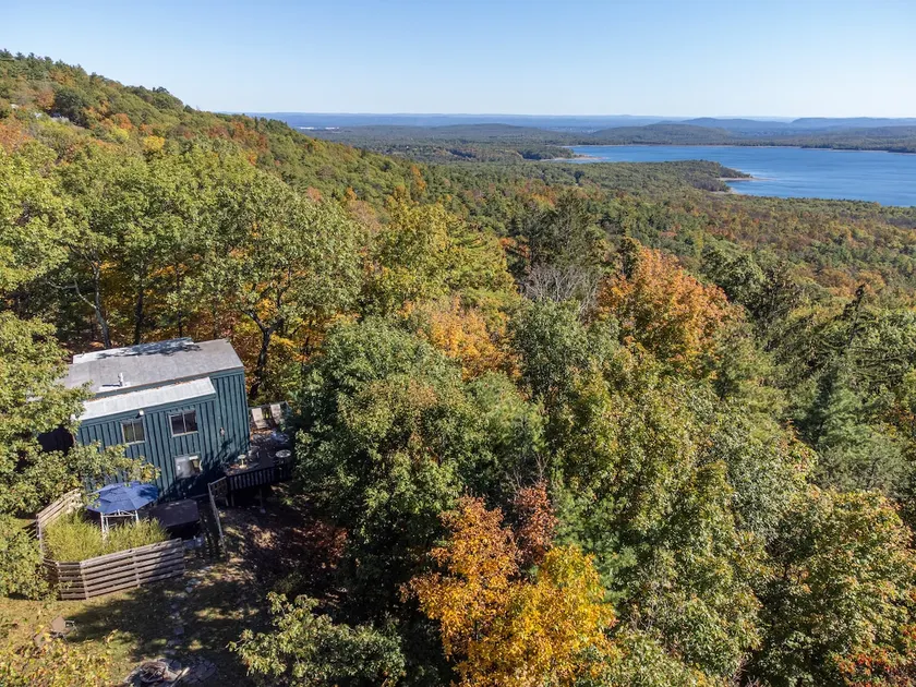 New Breathtaking Catskill Retreat with Views and Hot Tub, The Nest Retreat in Woodstock Catskill - Image 1