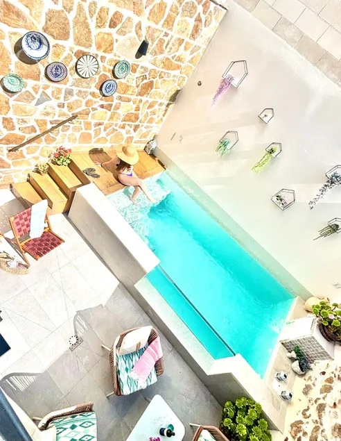 Village house with amazing pool - Image 1