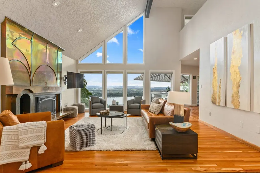 River Views, Covered Decks, FirePit, Gym, PingPong - Image 1
