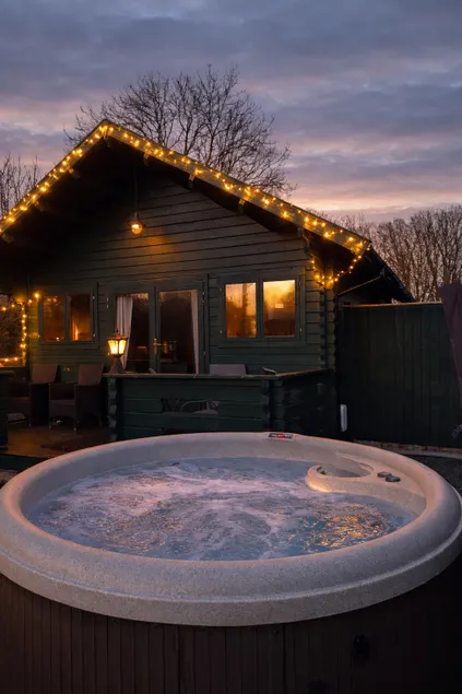 Countryside Dog-Friendly Cabin Hot Tub EV Charger - Image 1