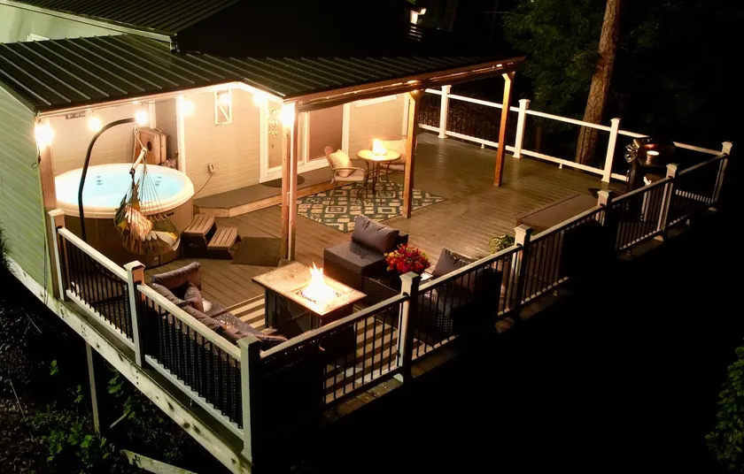 Hot Tub Cottage “Hill’s Hideaway” Serenity Awaits - Image 1