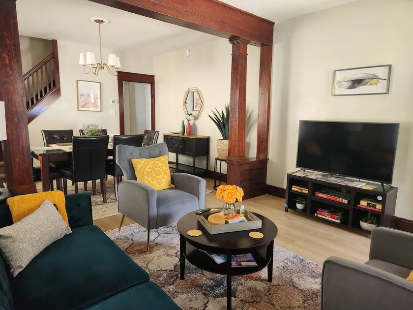 LOVELY LAVISH OFF OAK - Image 1