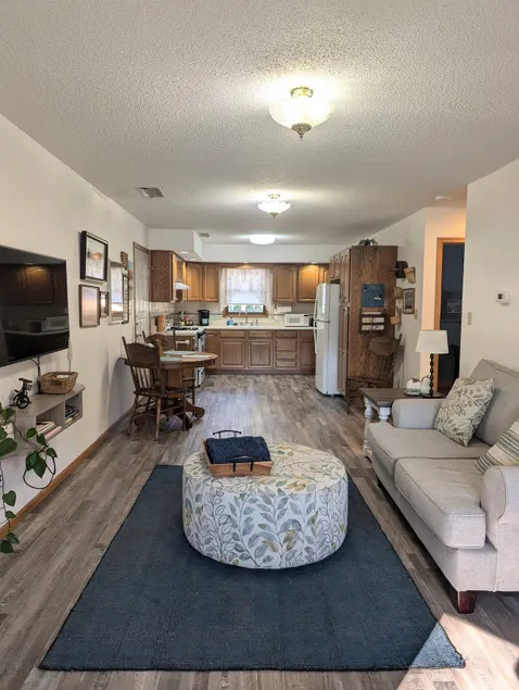 Windy Pines Suite - Image 1