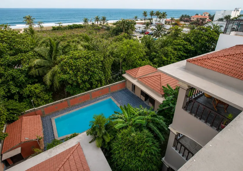 Costa Verde Luxury Seafront Villa - Image 1