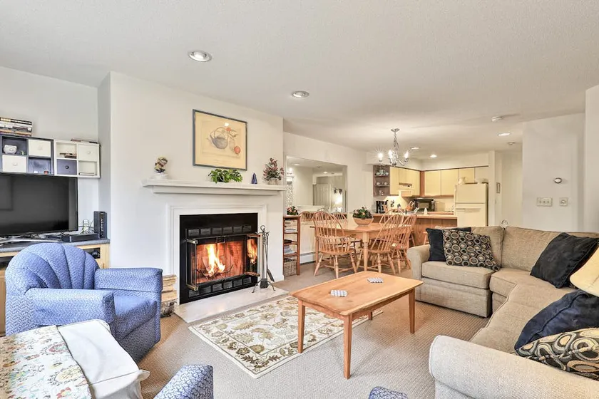 Inviting 2BR Mountainview | Balcony | Pool - Image 1