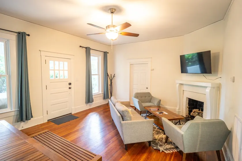Walk to Duke Campus! 3 Bedroom in Trinity Park! - Image 1
