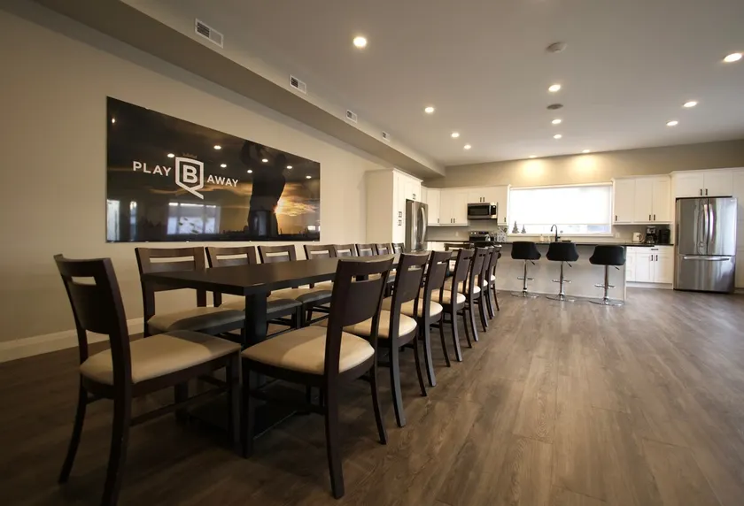 Spacious 11 Bedroom home designed for large groups - Image 1