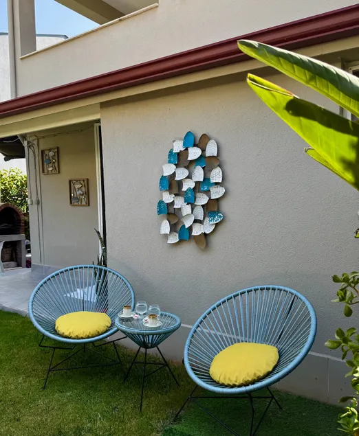 House with garden close to Alaçatı center - Image 1