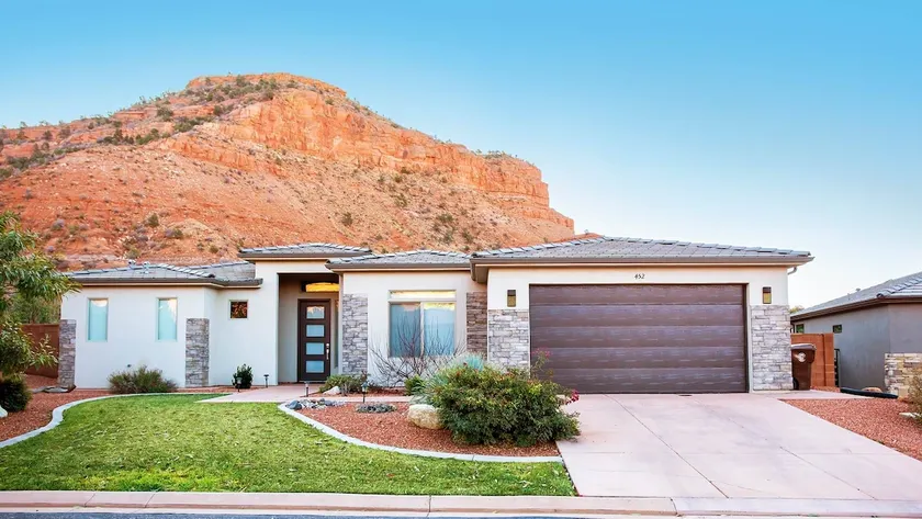 Maison Sans Souci - Kanab Home, Pool & Views - Image 1