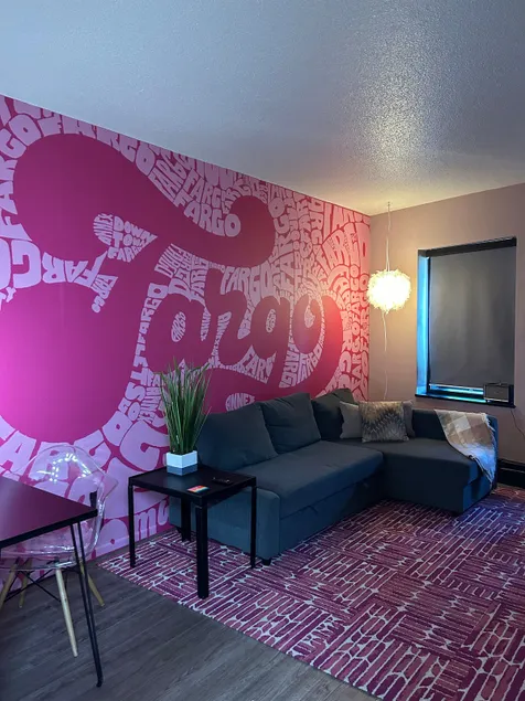 Cute Downtown 1 BR • 1 block off Brdwy • Annex 222 - Image 1