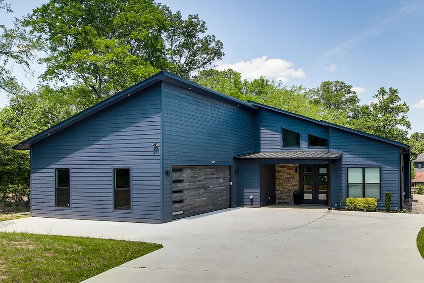 Lakefront Hot Springs Home w/ Private Dock - Image 1