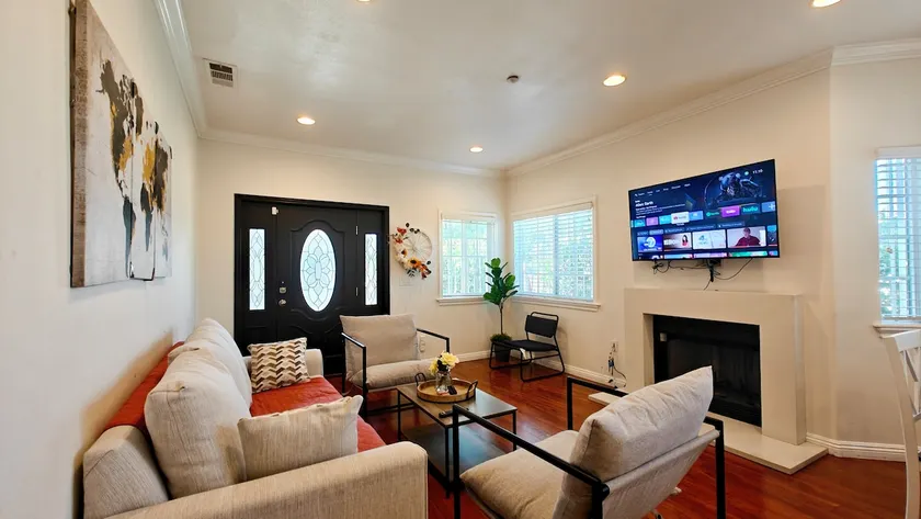 3B/2B Comfy house/Close to everything - Image 1