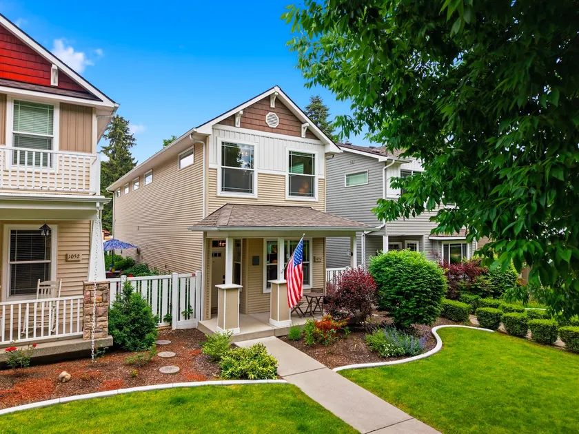 Lovely 3 Bedroom Home on Tree-Lined Government Way - Image 1