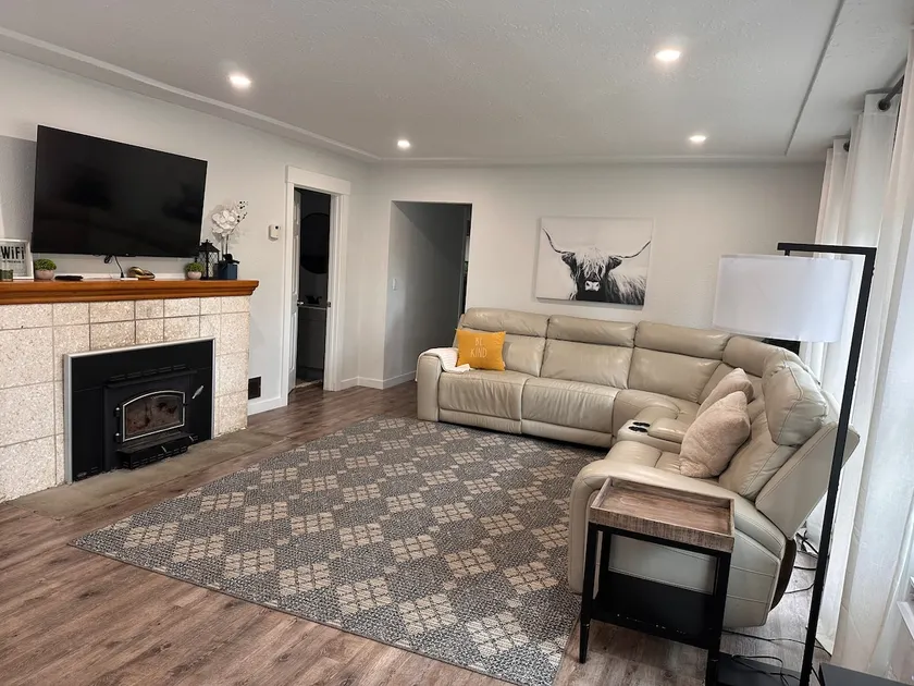 The White Brick House in Camas - Image 1