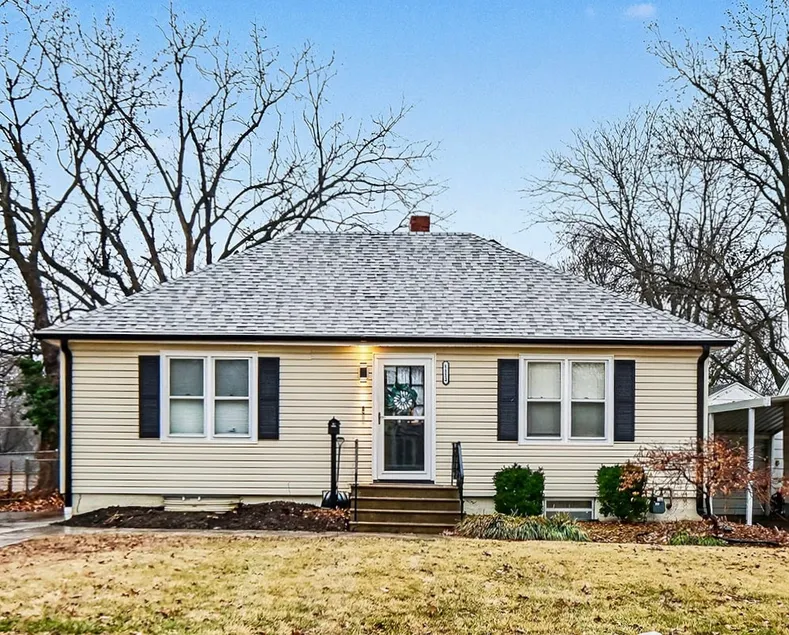 Capital Casa. 3 bedrooms/2 baths. Quiet/Relaxing! - Image 1