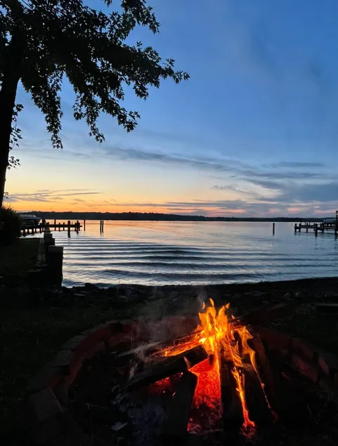 Waterfront Oasis w/ Dock, Sunset Views & Arcade - Image 1