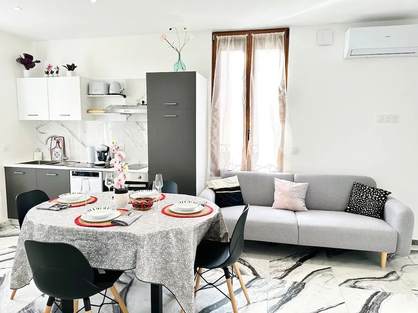 AC House · 10 min Paris/CDG · Free Parking + Dryer - Image 1