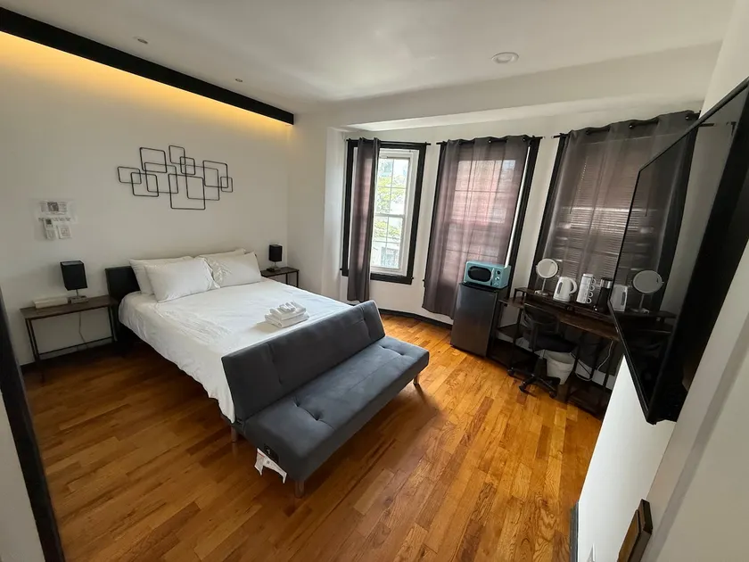 Center city /Roku 4K streaming - Image 1