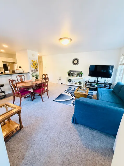 Entire 2-BRs/2-bath condo next to Shopping center - Image 1