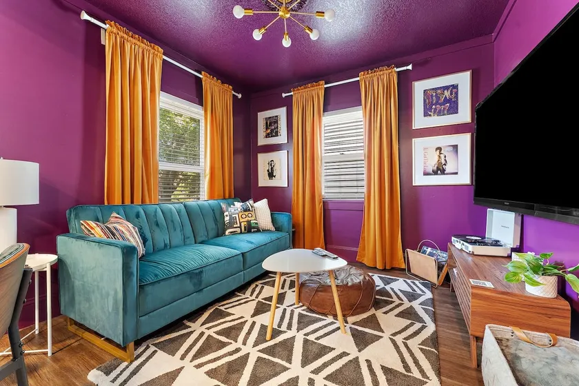 Prince-Themed Cozy Retreat Near Airport & Mall - Image 1