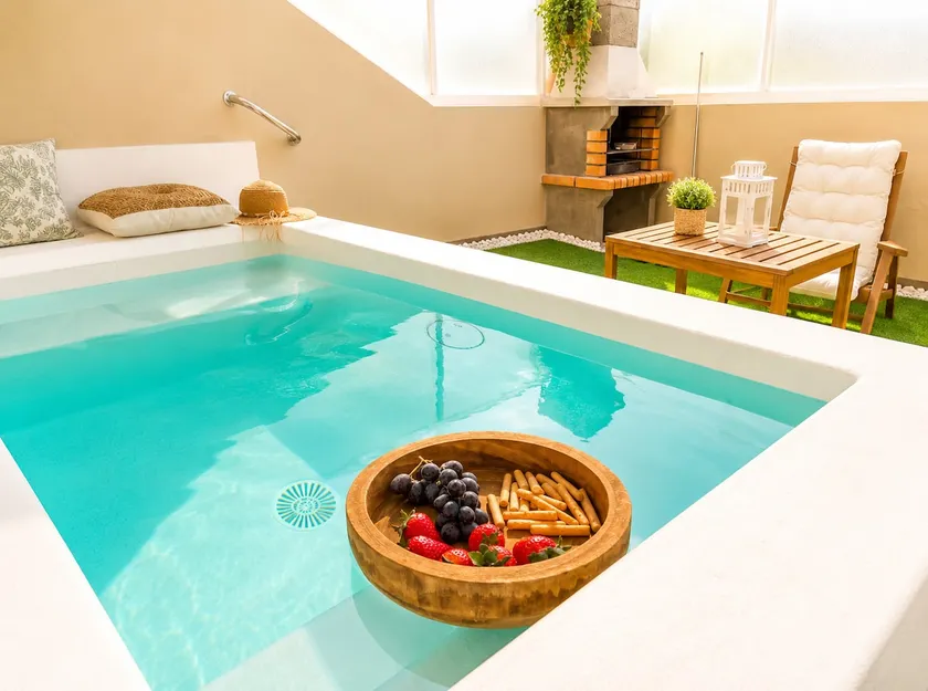 Romantic Oasis. With a swimming pool and private barbecue. - Image 1