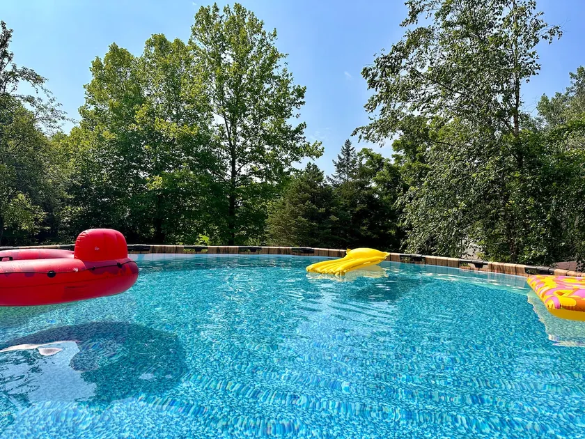 Cabin by Keomah State Park: Swimming Pool, Hot Tub Patio, Game Room, Trails - Image 1