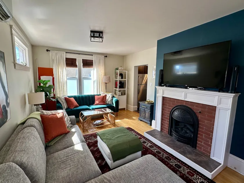 Hideaway on Grafton - 3 Bdr Gem in Downtown C'Town - Image 1