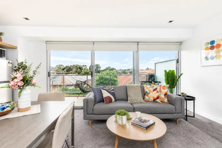 City Views 202 in St Kilda ⭐⭐⭐⭐⭐ - Image 1