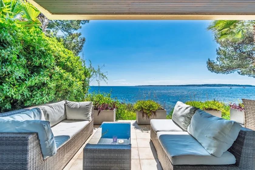 ADRIANA by Terry's Homes WATERFRONT SEAVIEW BEACH - Image 1