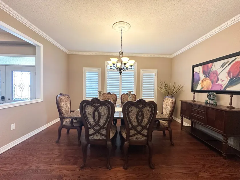 Aurora Executive Upscale Residence - 3bedrooms, 3.5bathrooms - Image 1