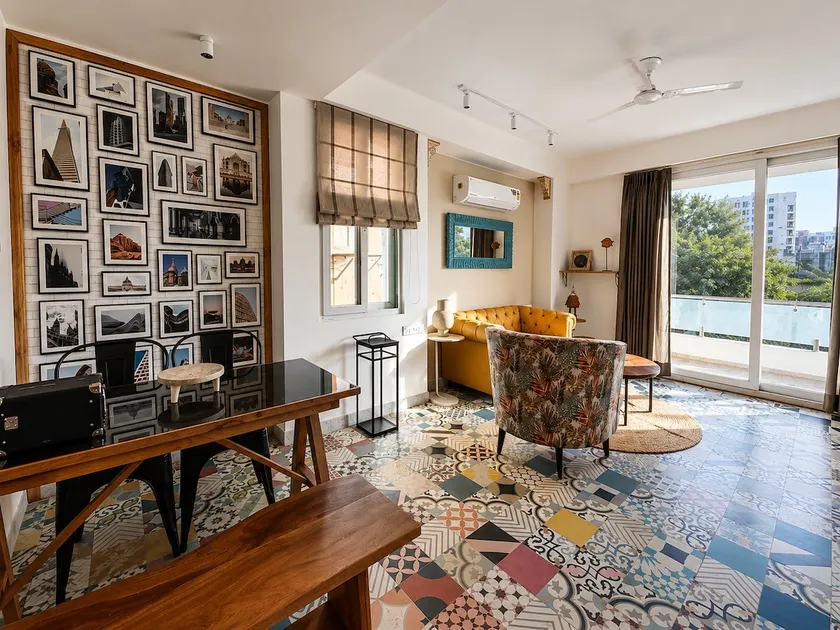 One Uptown 101 modern 1 BHK loft - Image 1